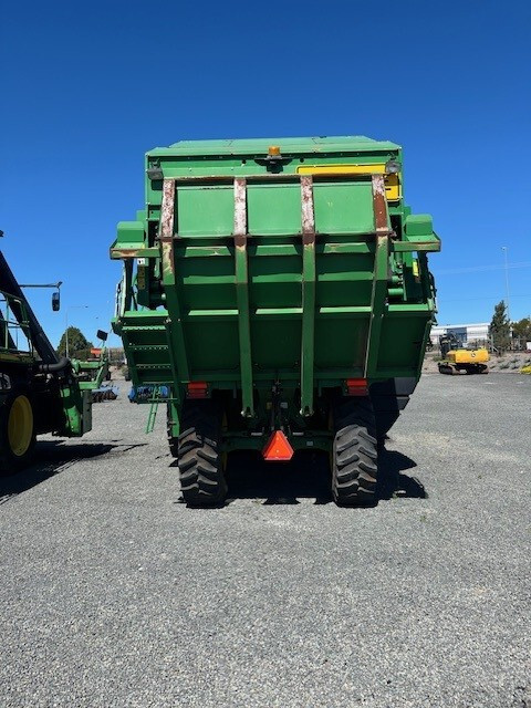 2011 John Deere 7760 Cotton Picker image 3