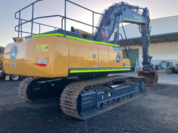 2022 John Deere E380-II Excavator image 4