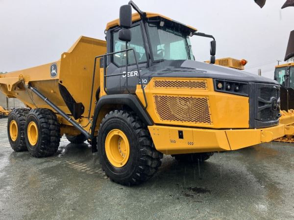 2023 John Deere 310 P Articulated Dump Truck image 4