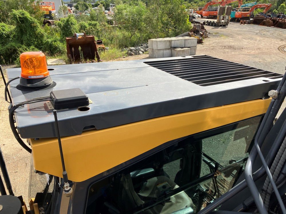 2020 John Deere E260 Excavator image 5
