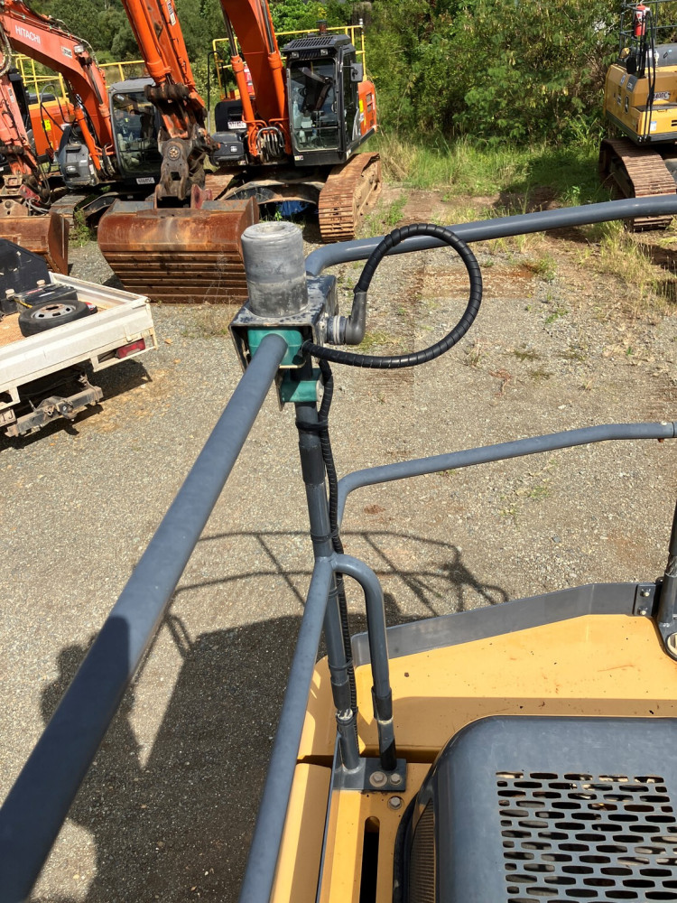 2020 John Deere E260 Excavator image 6