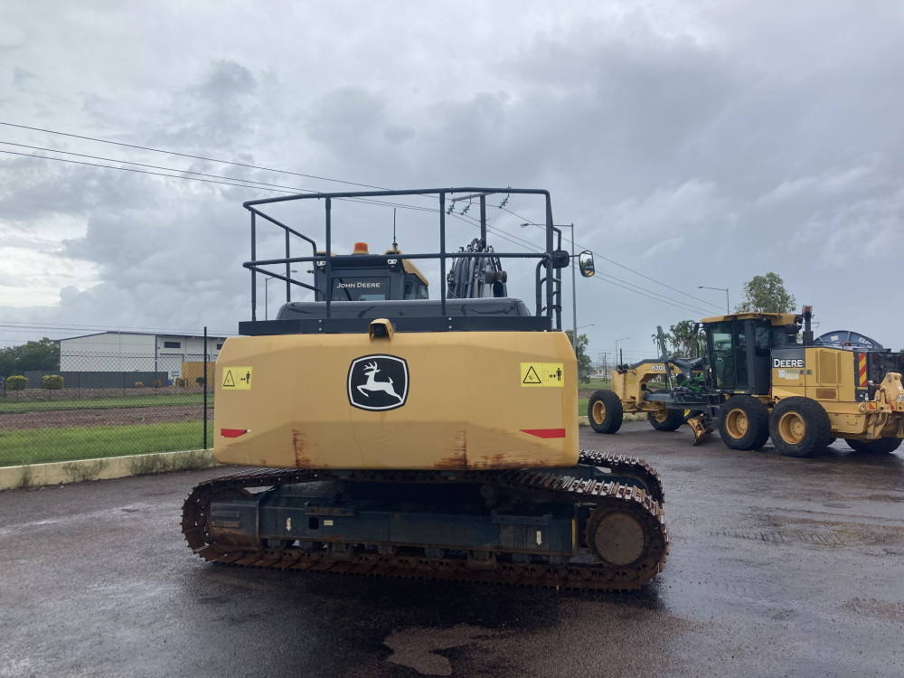 2020 John Deere E210-II Excavator image 6