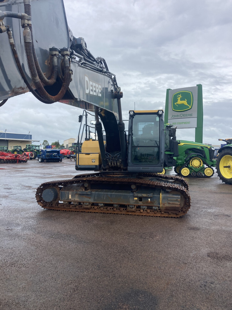 2020 John Deere E210-II Excavator image 8