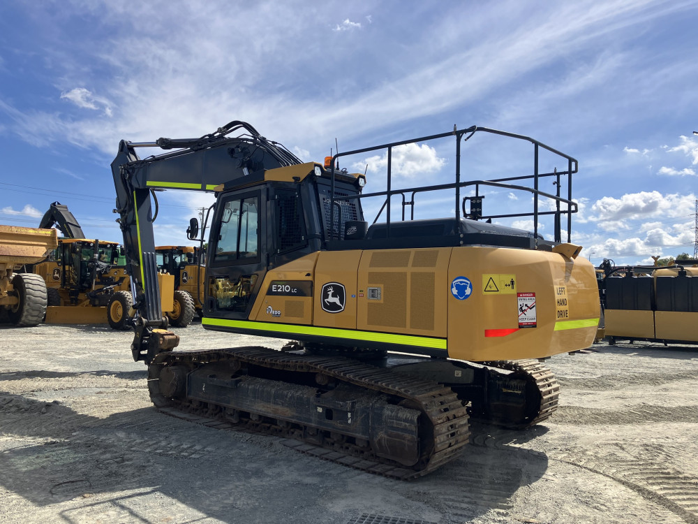 2021 John Deere E210-II Excavator image 2