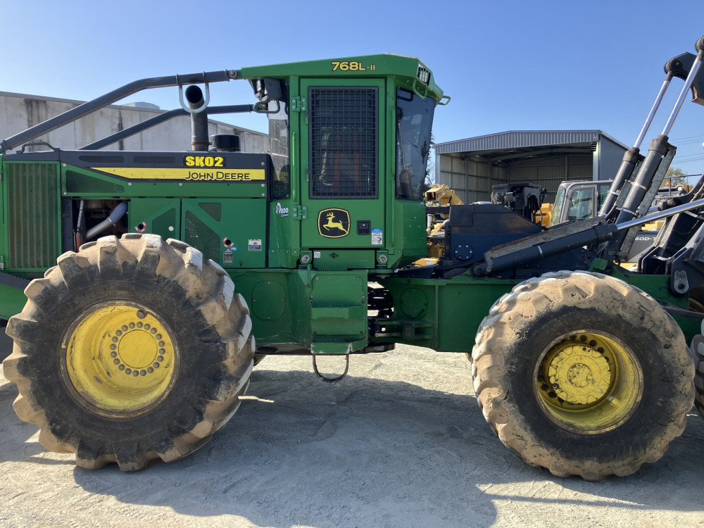 2020 John Deere 768L-II Skidder image 11