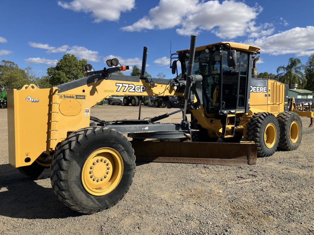 2017 John Deere 772GP Motor Grader