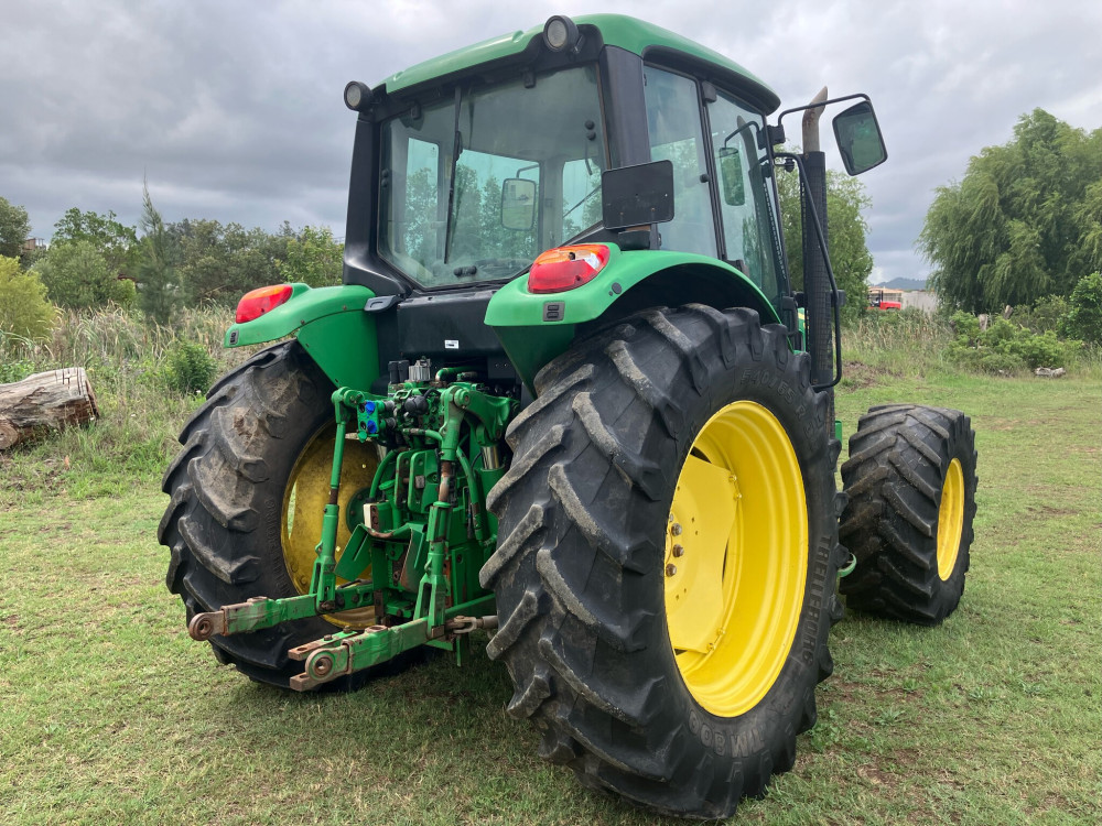 2012 John Deere 6330 Row Crop Tractor image 3