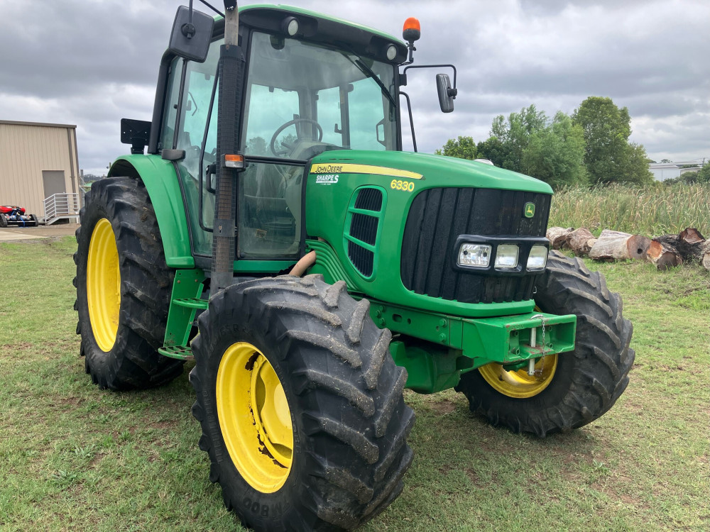 2012 John Deere 6330 Row Crop Tractor image 4