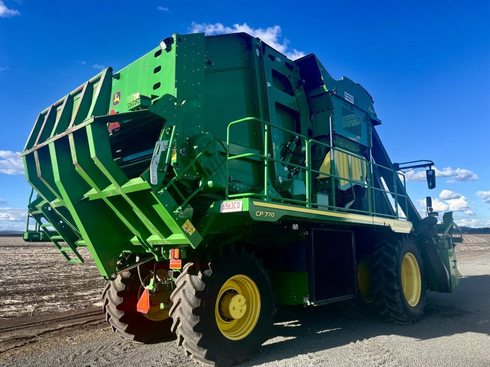 2021 John Deere CP770 Cotton Picker image 2