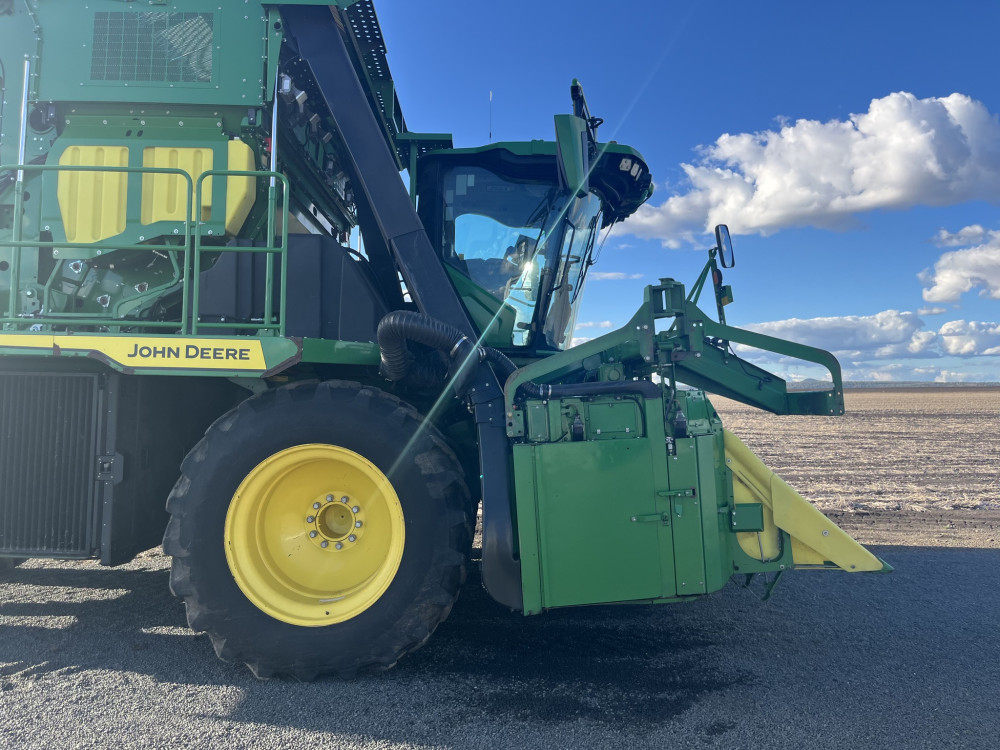 2021 John Deere CP770 Cotton Picker image 4
