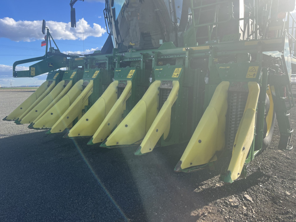 2021 John Deere CP770 Cotton Picker image 5