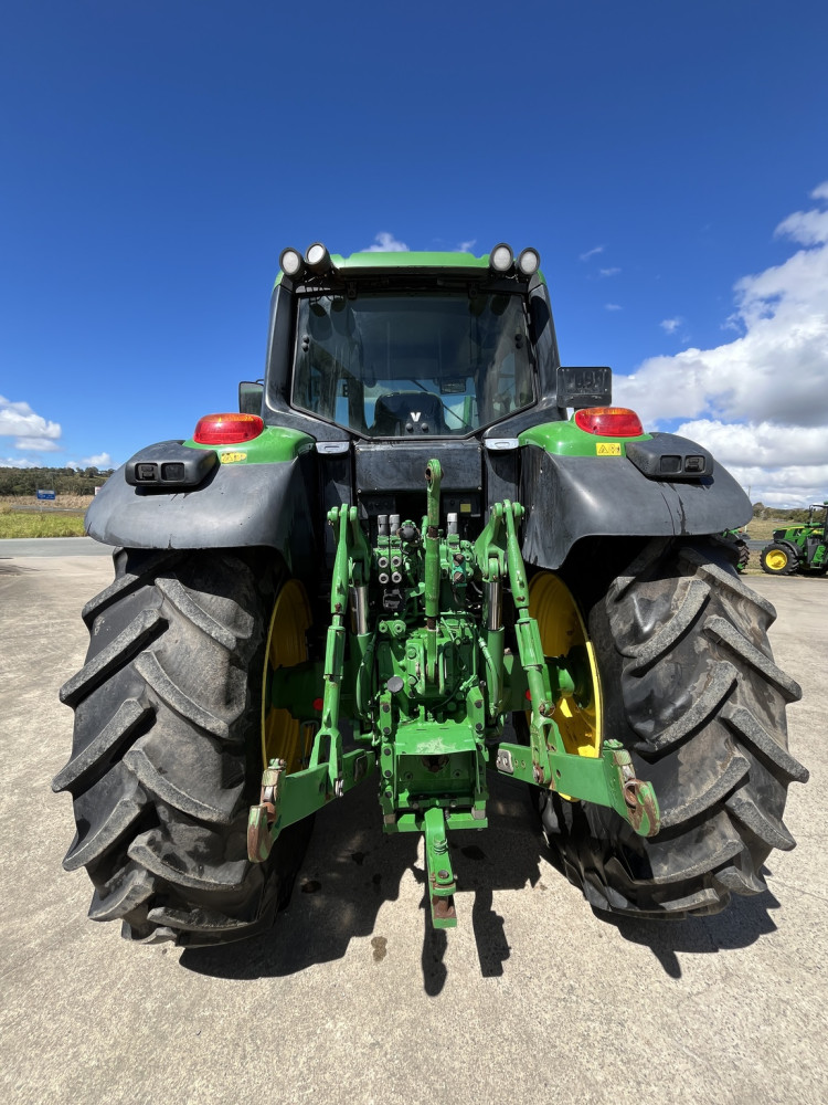 81625608_huge_39038