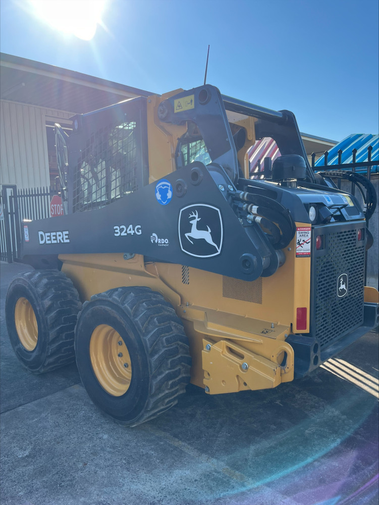 81654716_huge_71521