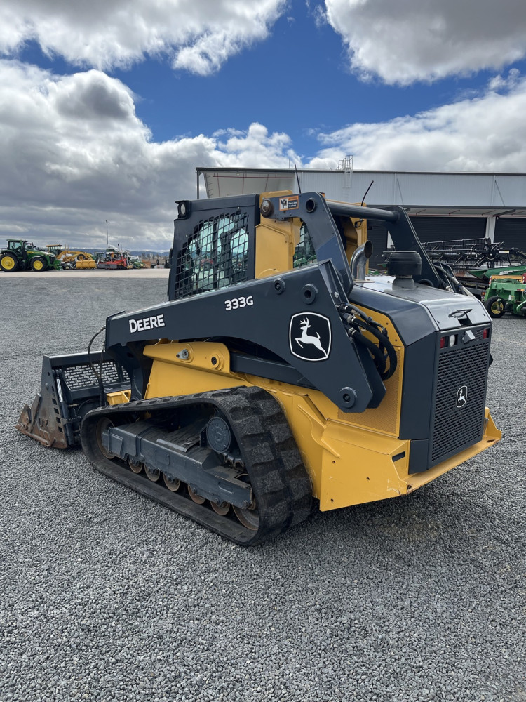 2022 John Deere 333G Compact Track Loader image 2