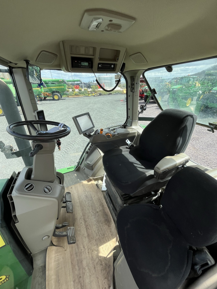 2021 John Deere 7R 210 Row Crop Tractor image 5