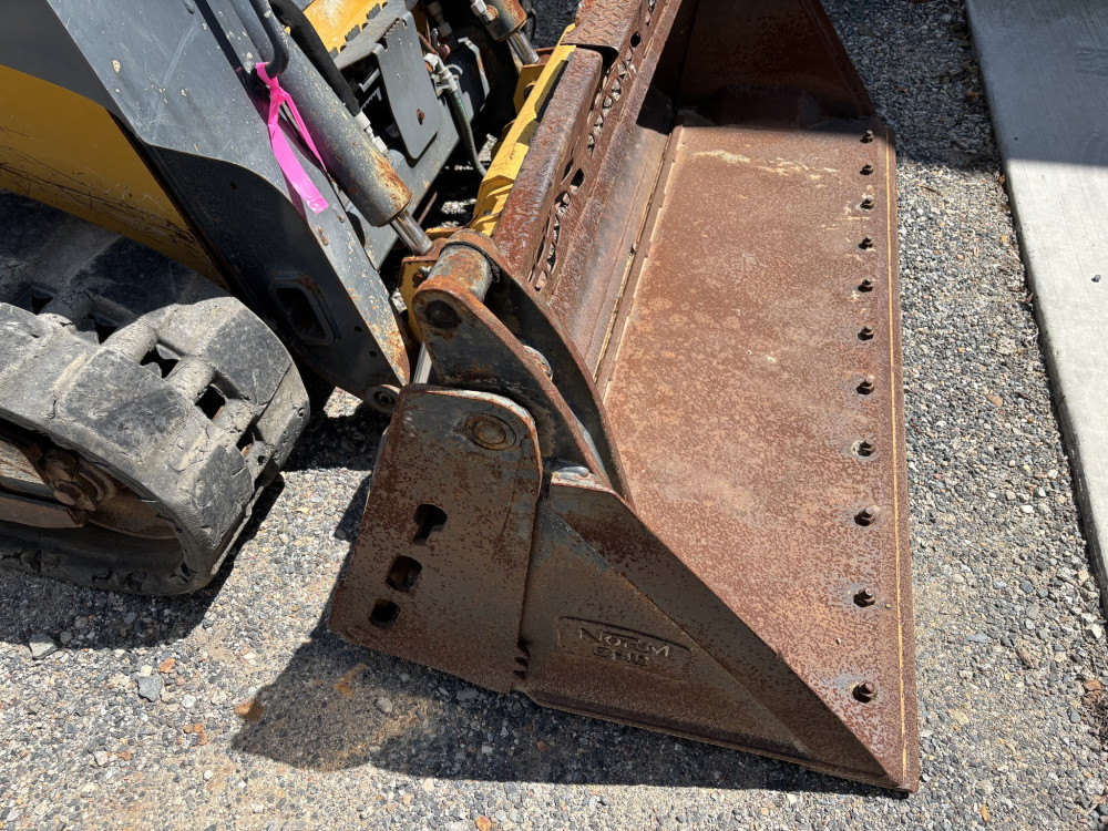 2021 John Deere 317G Compact Track Loader image 16
