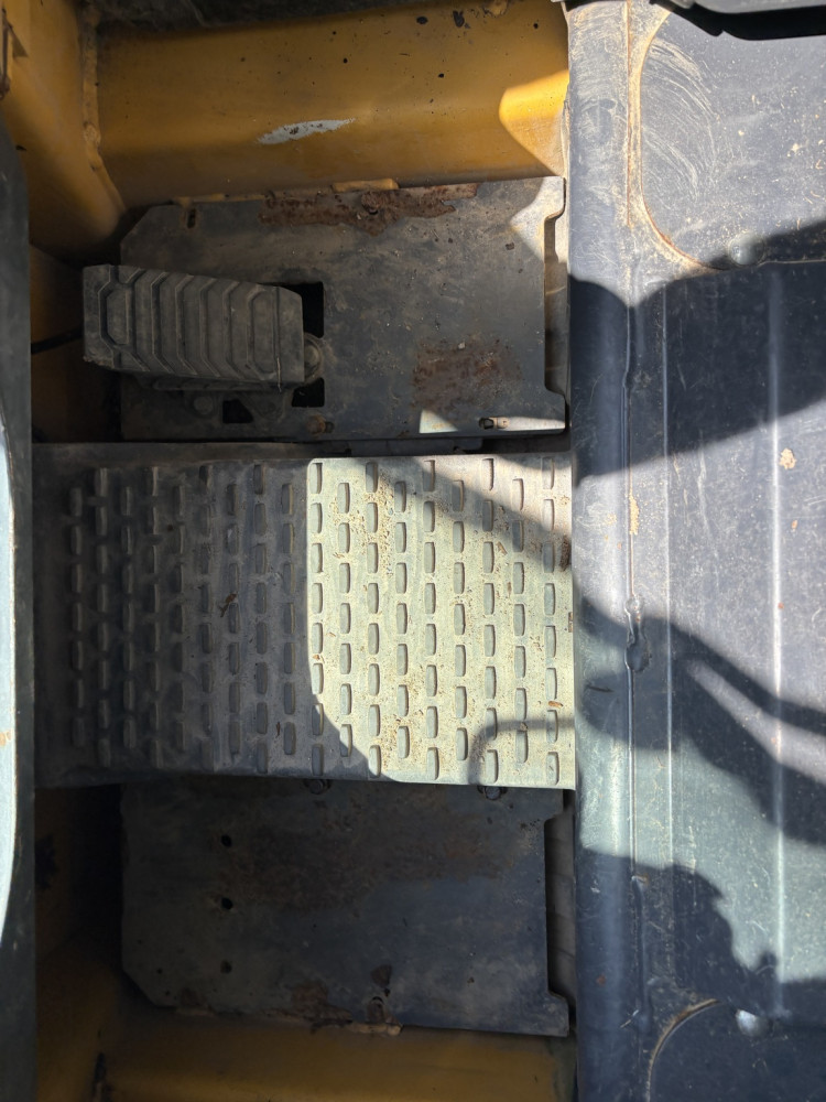 2021 John Deere 317G Compact Track Loader image 6