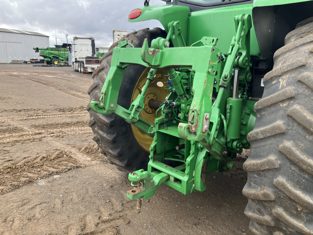 2019 John Deere 8270R Row Crop Tractor image 2